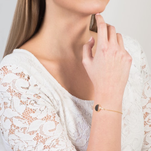 Bransoletka koło Savicki: srebrna pozłacana, onyks